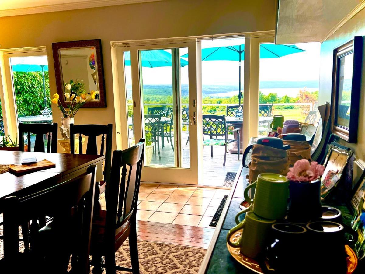 A Cayuga Lakefront Inn - Hotel Alt, Ithaca New York 외부 사진